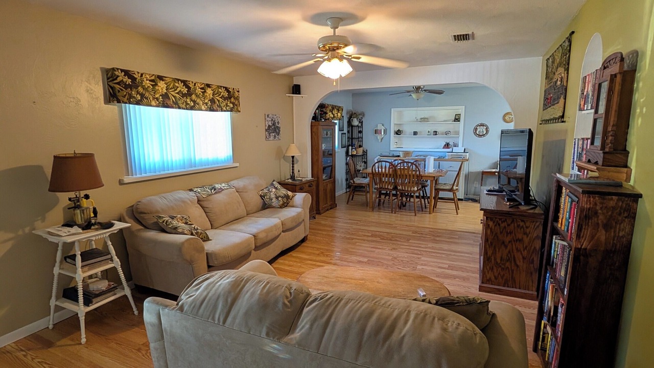 Photo of Livingroom in Glencoe