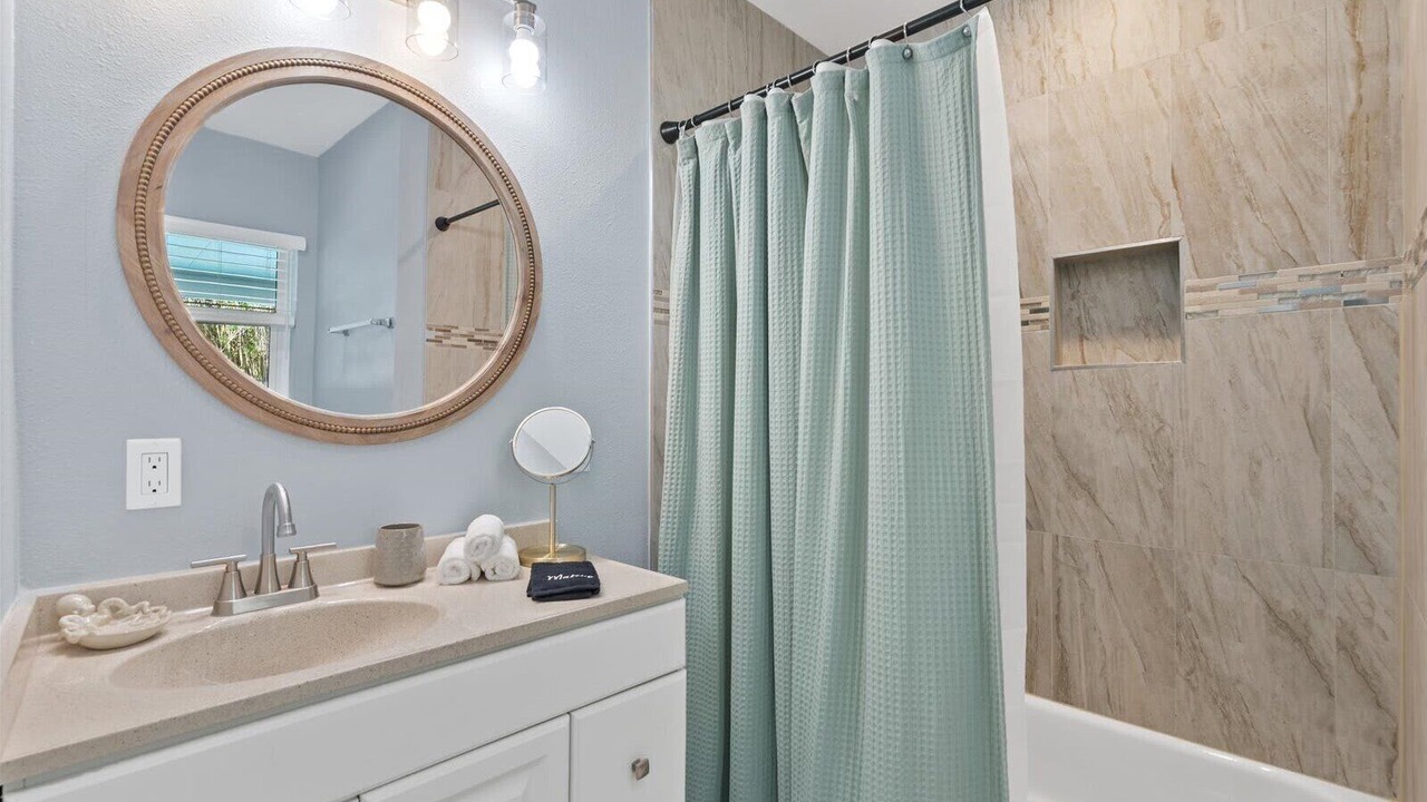 Photo of Bathroom in River District