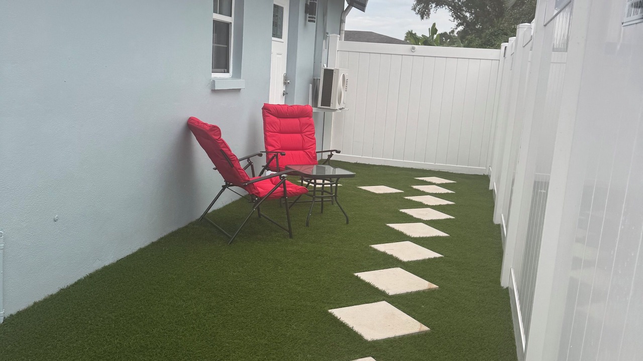 Photo of Patio Balcony in Bay Crest Park