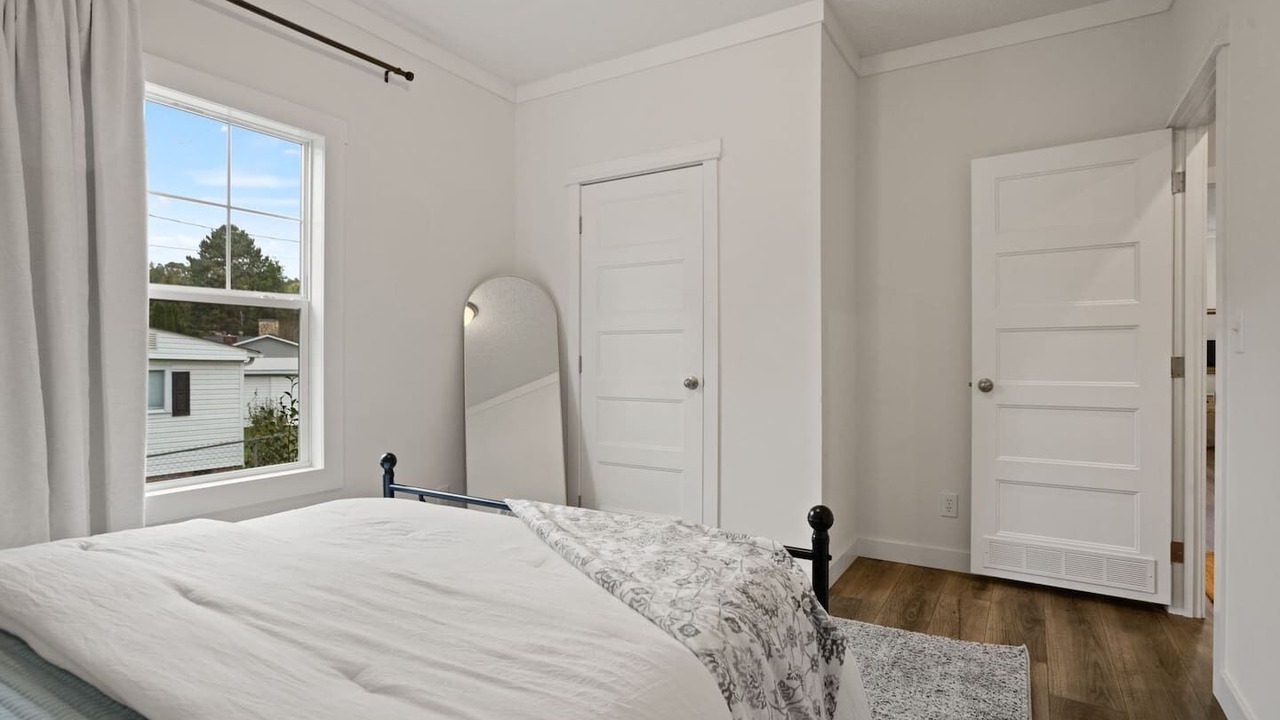 Photo of Bedroom in Inman