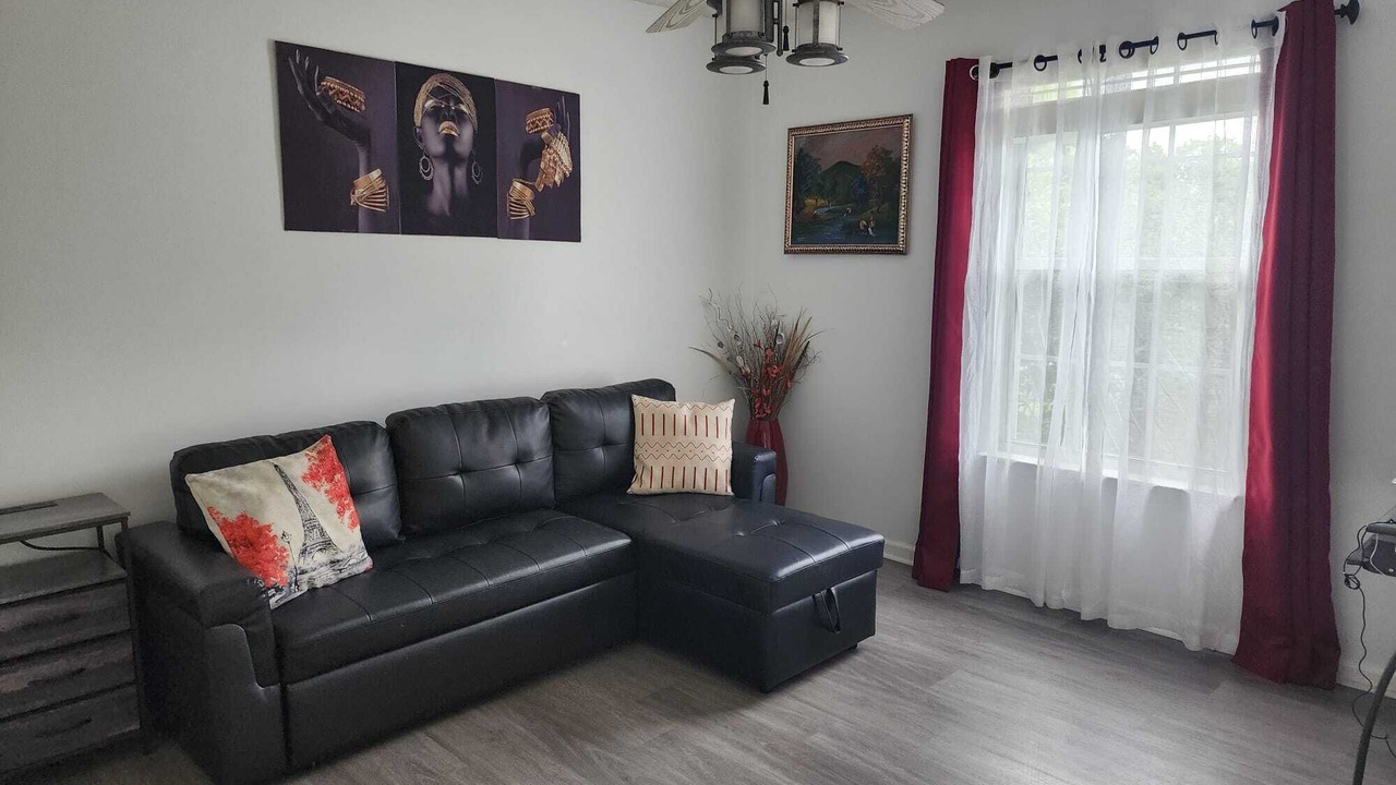 Photo of Livingroom in Southside
