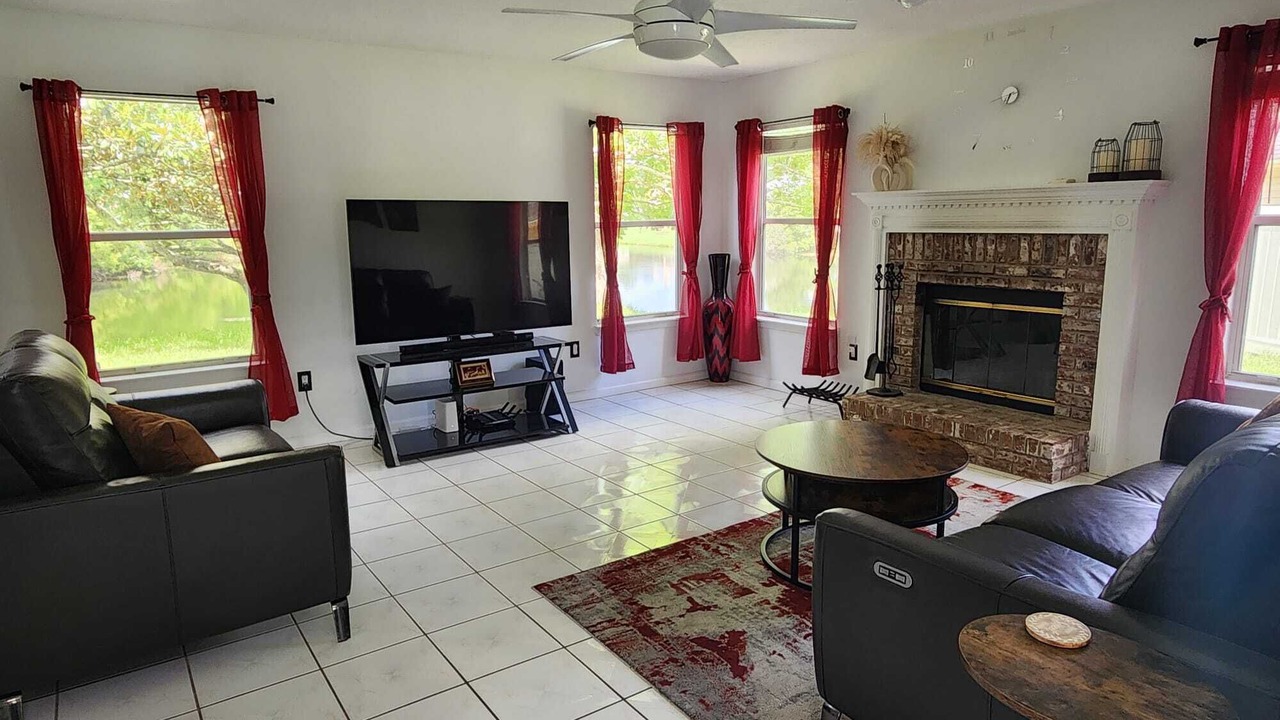 Photo of Livingroom in Southside