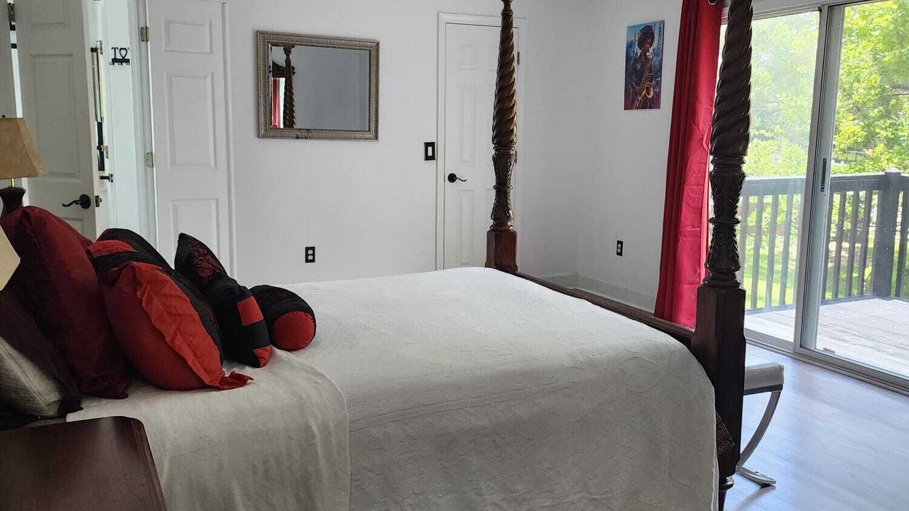 Photo of Bedroom in Southside