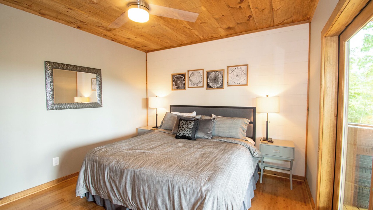 Photo of Bedroom in Mineral Bluff