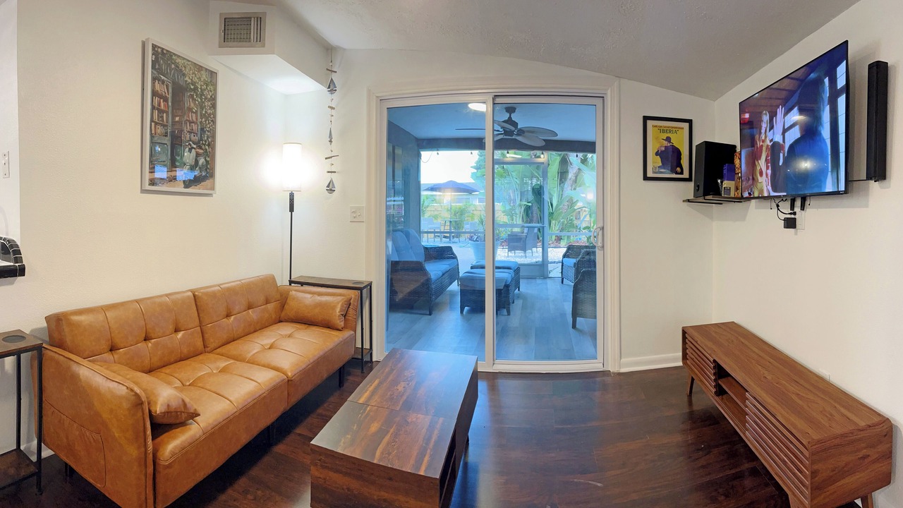 Photo of Bedroom in Gulf Gate Estates