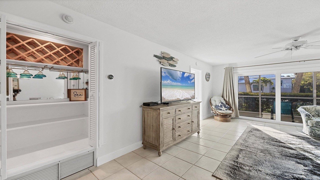 Photo of Livingroom in Saint Armands Key