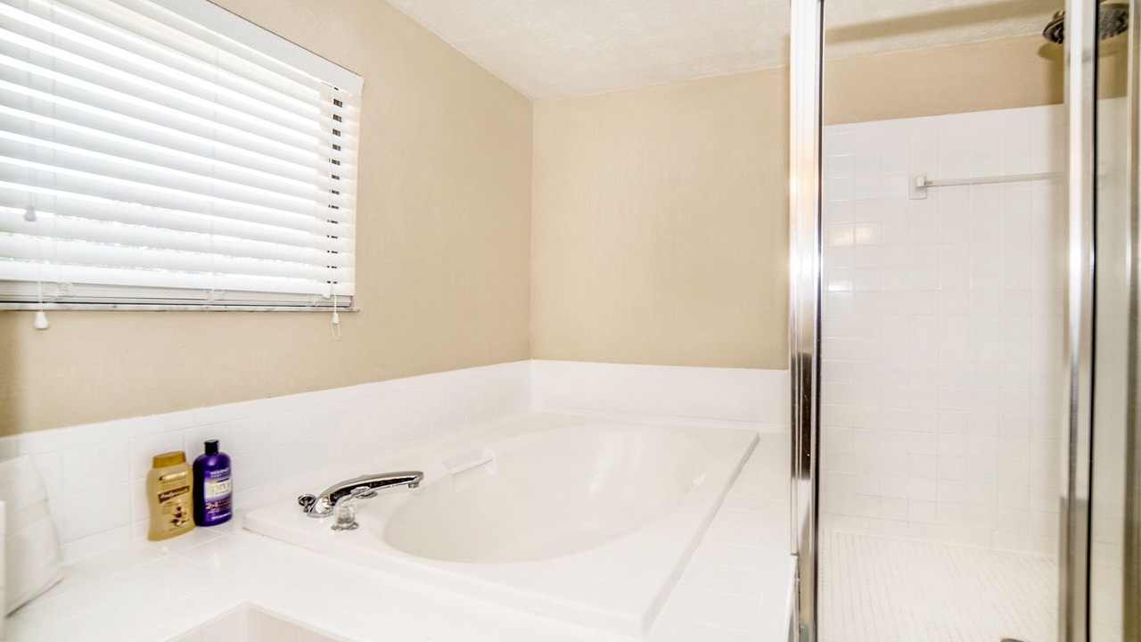 Photo of Bathroom in Limona Improvement