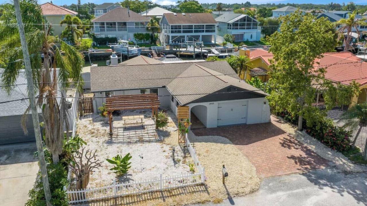 Photo of Outdoor in Hudson Beach Estates