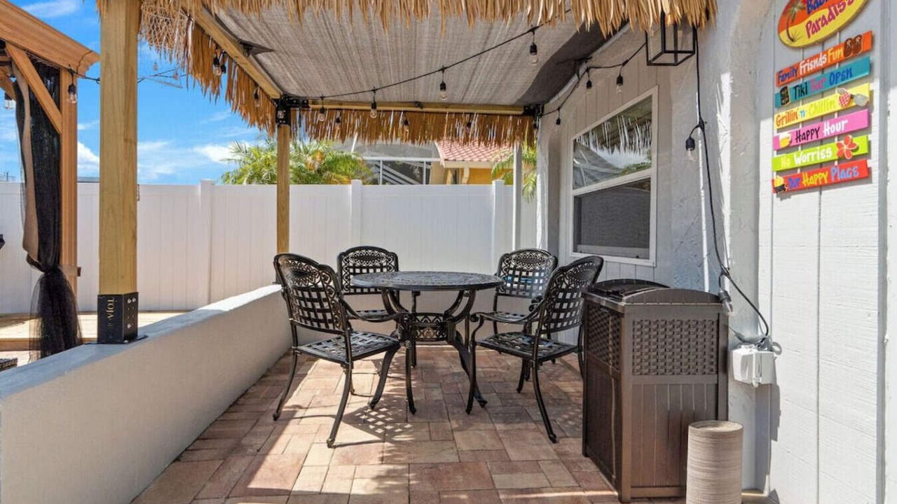 Photo of Outdoor in Hudson Beach Estates