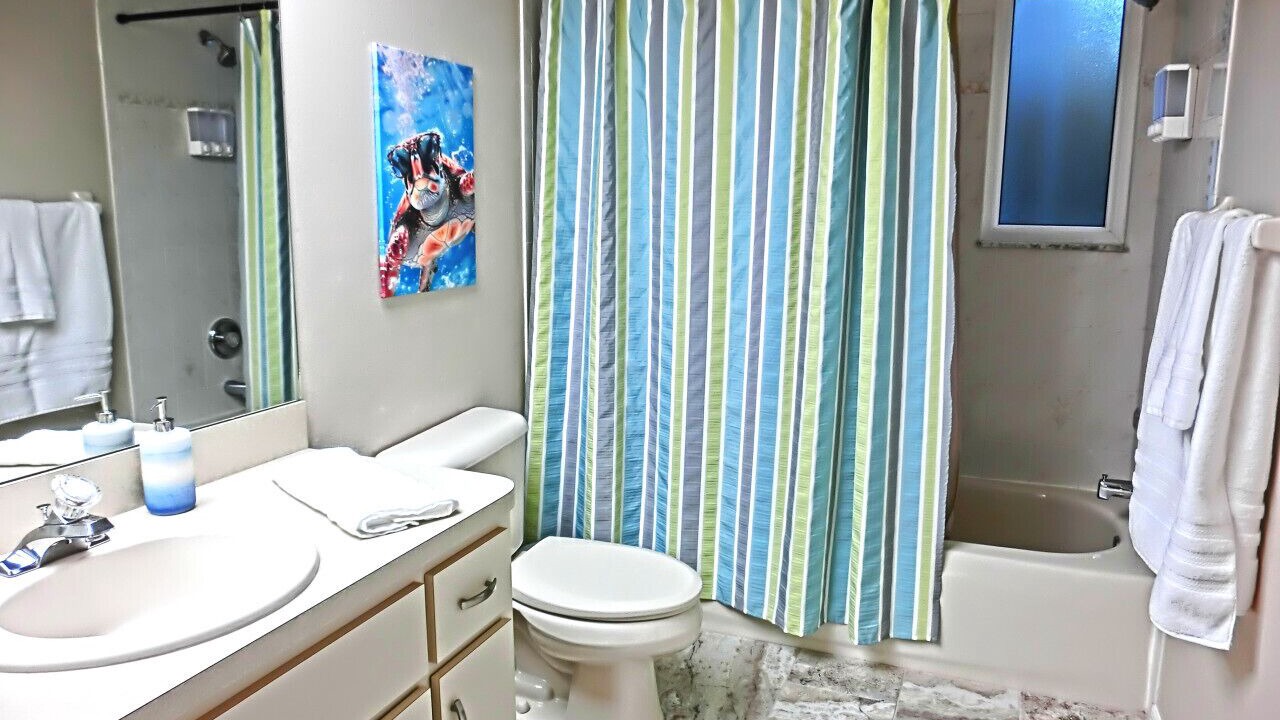 Photo of Bathroom in Weeki Wachee Gardens