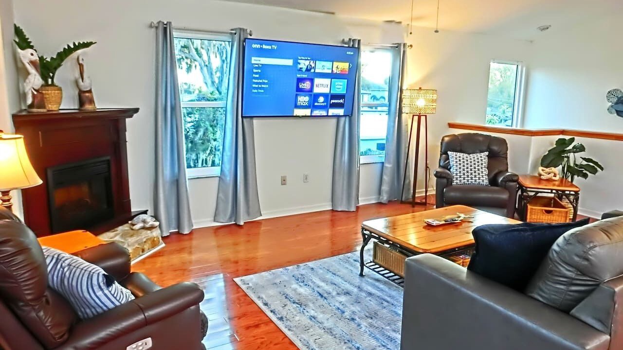 Photo of Bedroom in Weeki Wachee Gardens