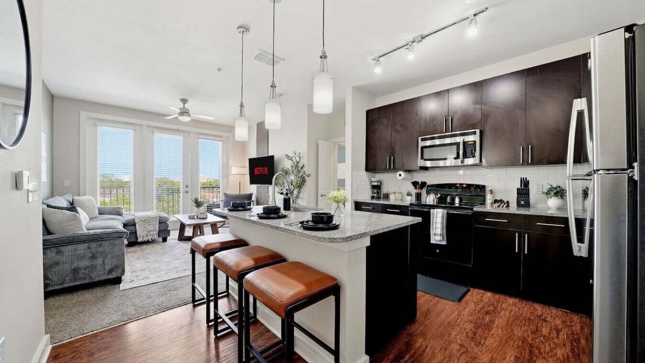Photo of Kitchen in Courier City - Oscawana