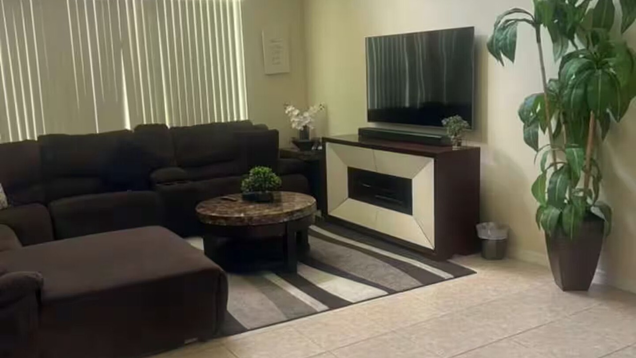 Photo of Livingroom in Seasons