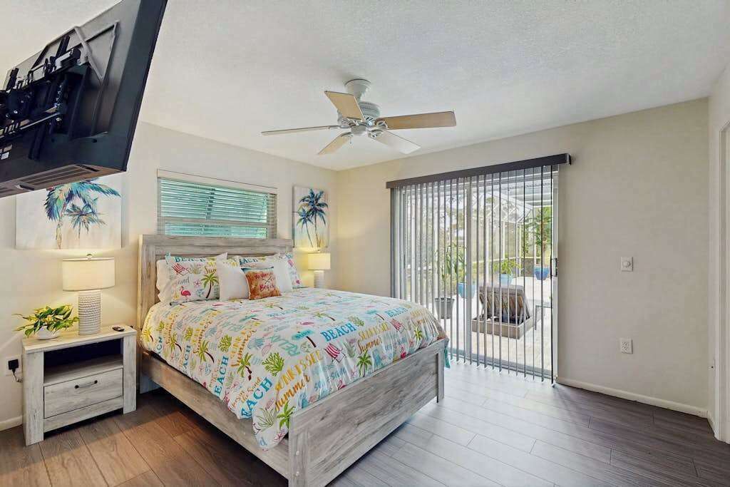 Photo of Bedroom in Trailer Estates