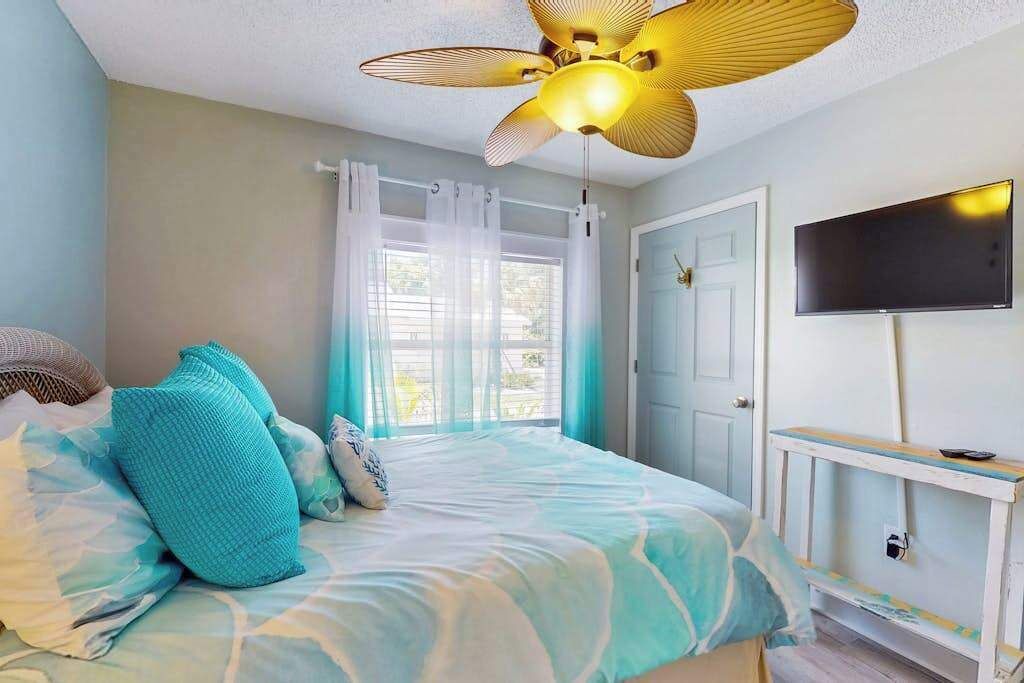Photo of Bedroom in Bayou Oaks