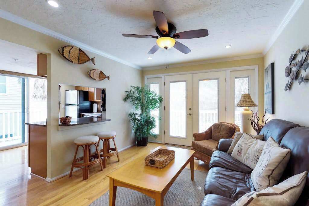Photo of Livingroom in Bradenton Beach