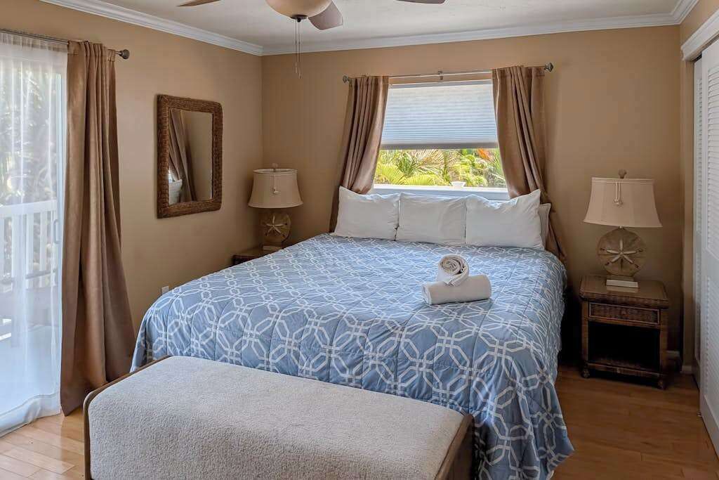 Photo of Bedroom in Bradenton Beach