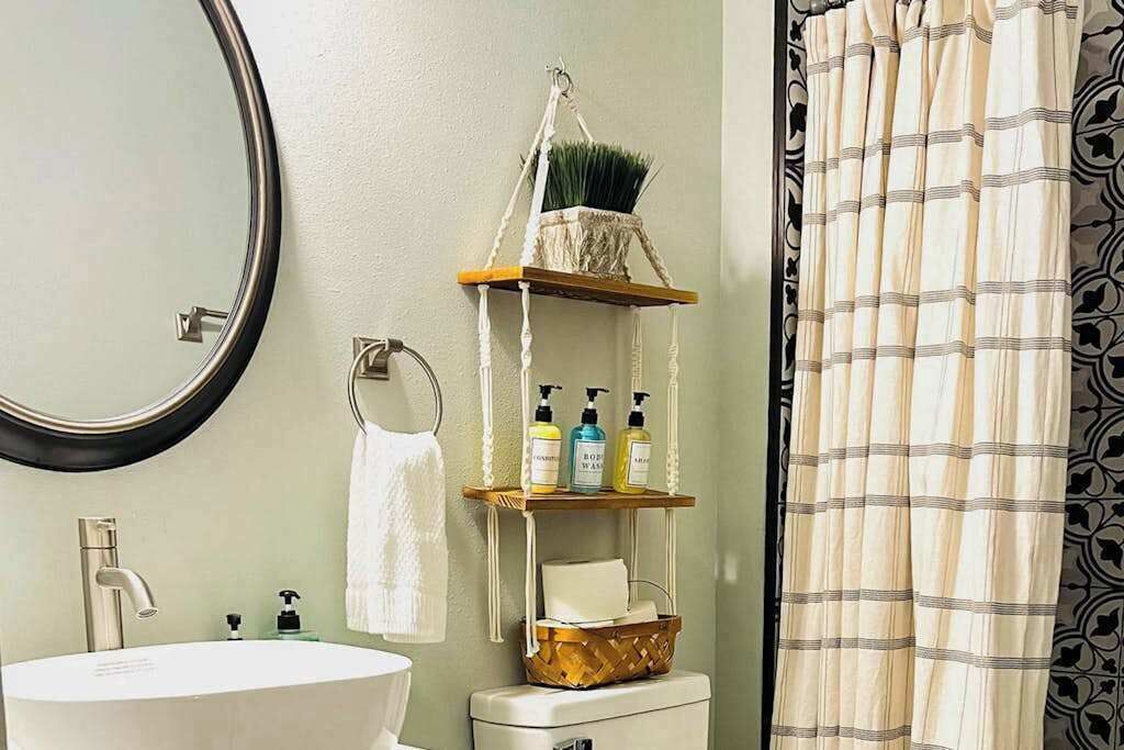 Photo of Bathroom in Bayou Oaks