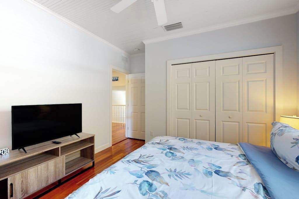 Photo of Bedroom in Indian Beach Sapphire Shores