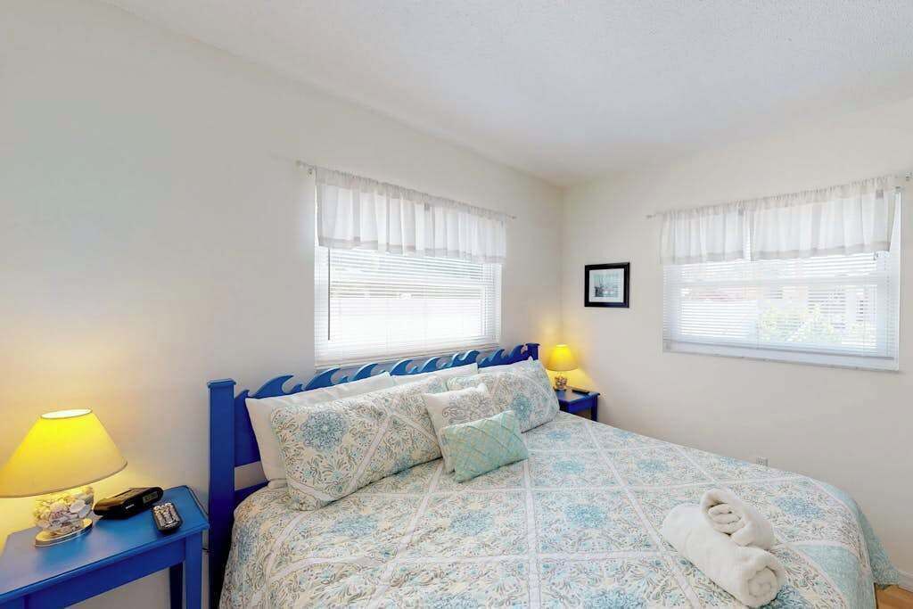 Photo of Bedroom in Holmes Beach
