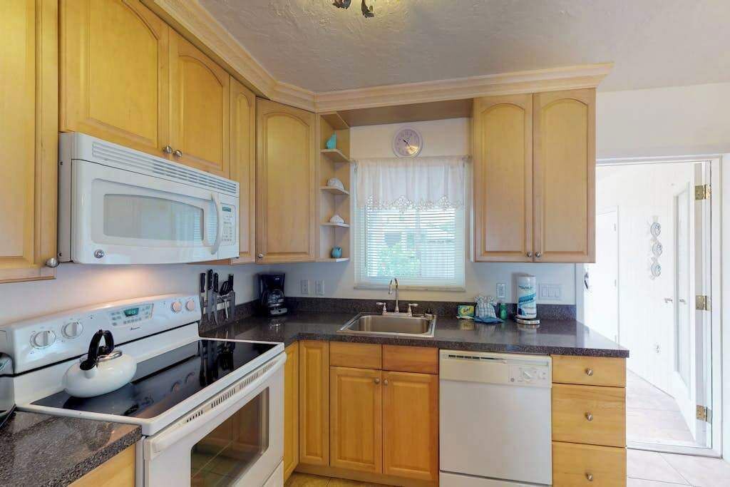 Photo of Kitchen in Holmes Beach