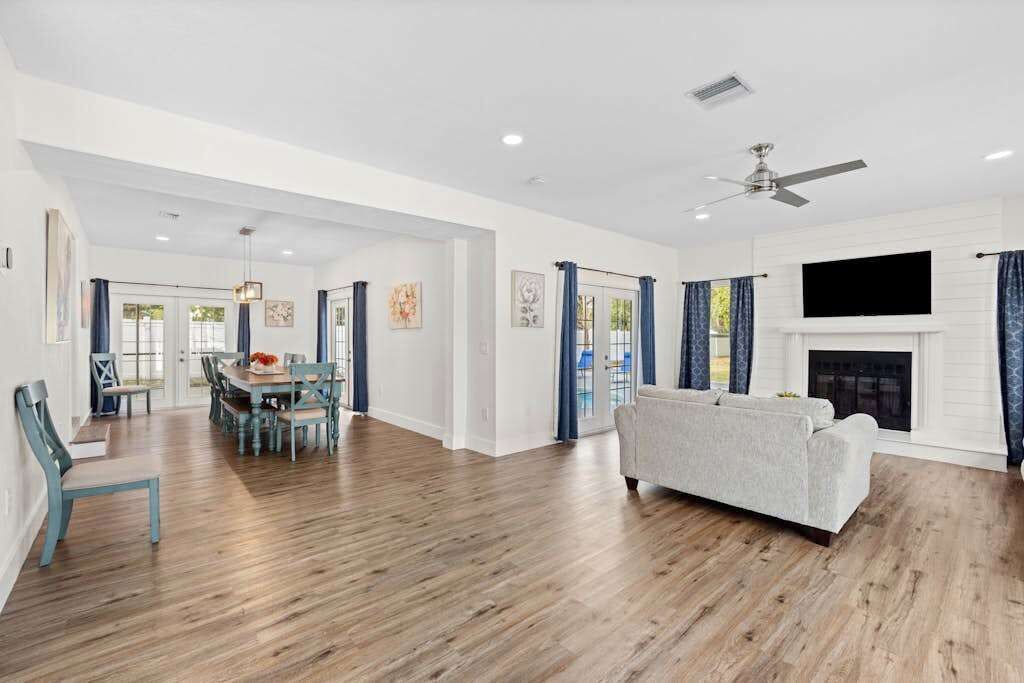 Photo of Livingroom in Bradenton
