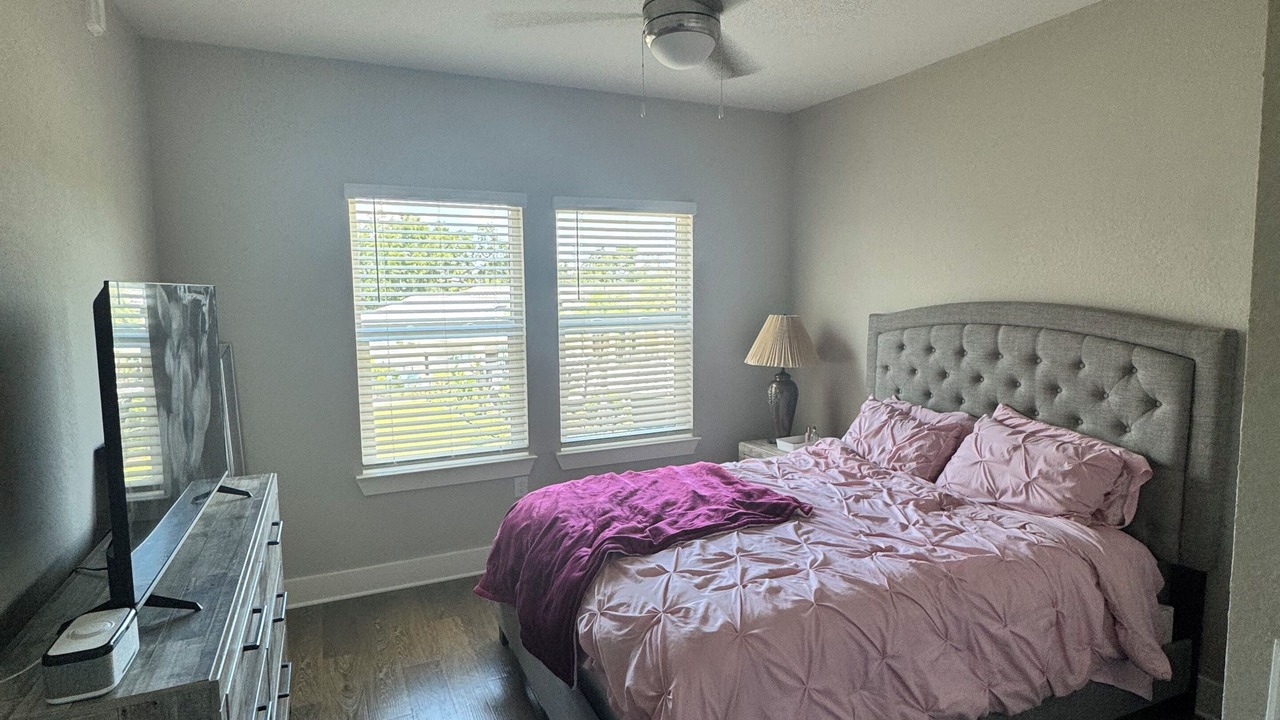 Photo of Bedroom in Riverview