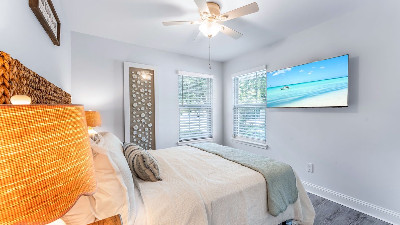 Photo of Bedroom in Dolphin's Cove