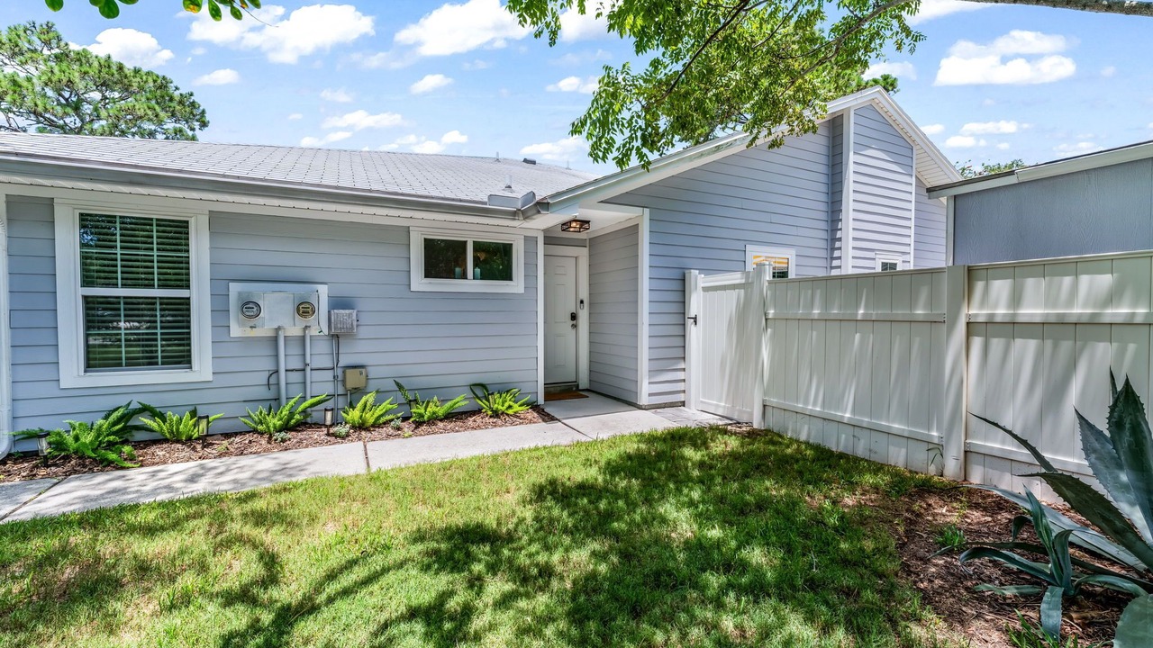 Photo of Outdoor in Dolphin's Cove