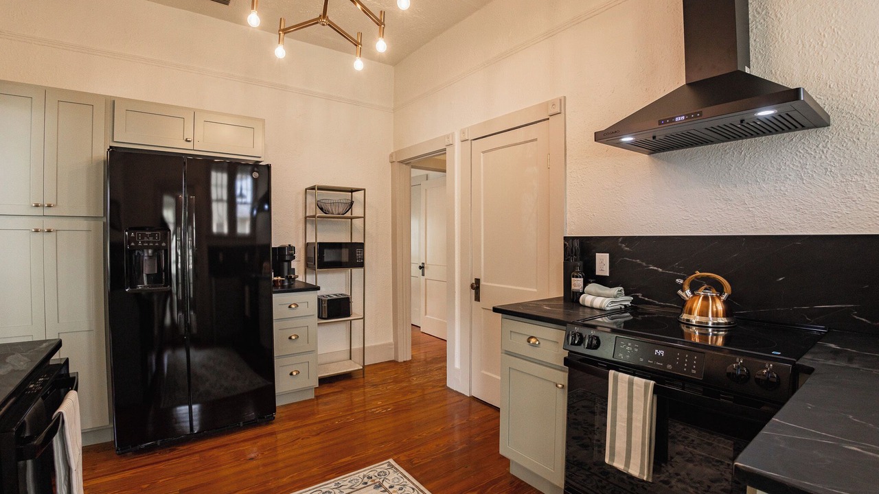 Photo of Kitchen in Historic District