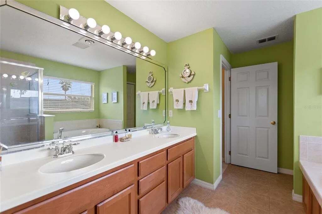 Photo of Bathroom in West Haven