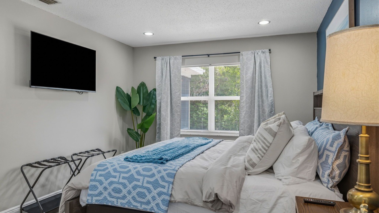 Photo of Bedroom in Brooksville