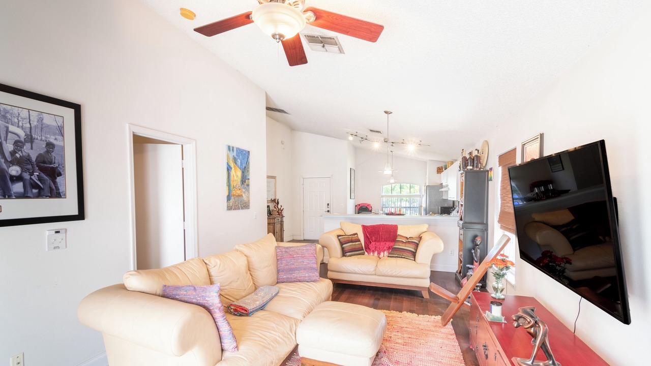 Photo of Livingroom in Pine Hills