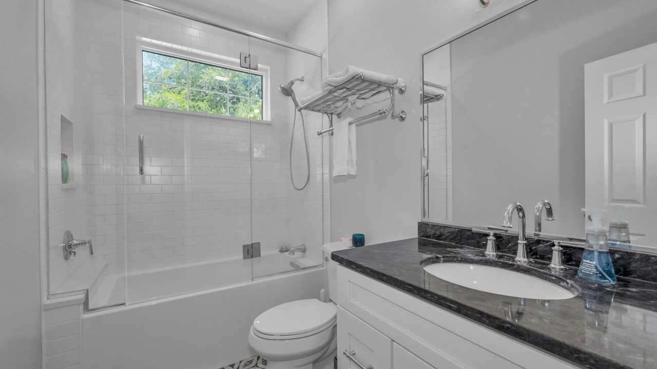 Photo of Bathroom in Ozona