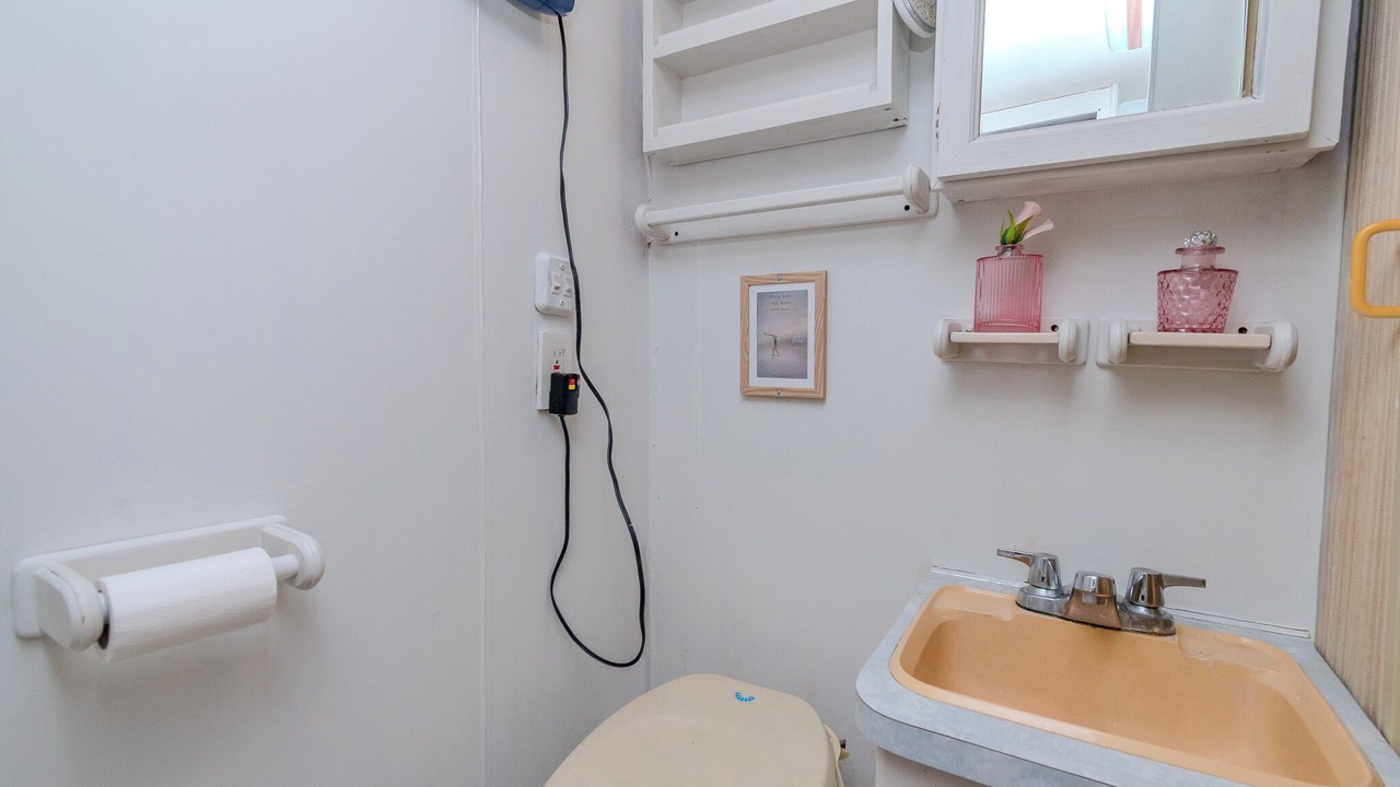 Photo of Bathroom in Meadowlawn