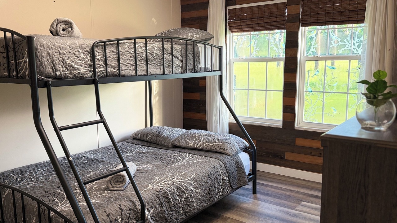 Photo of Bedroom in High Springs