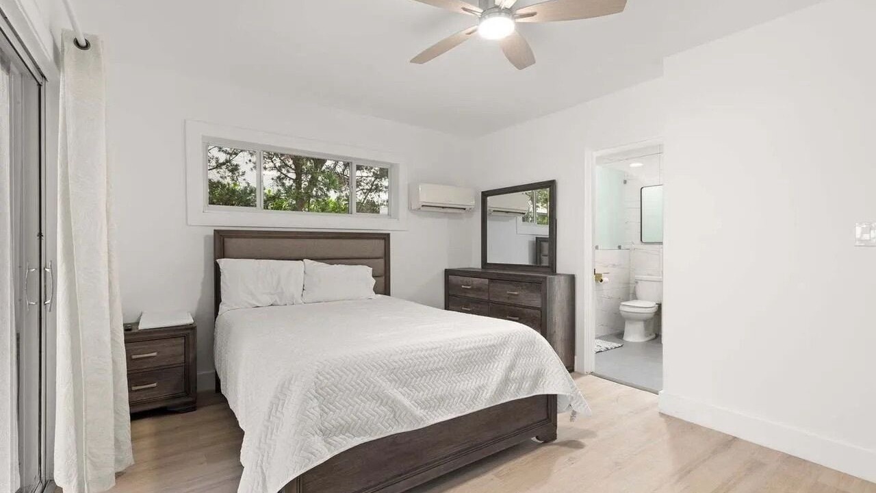 Photo of Bedroom in Snell Isle