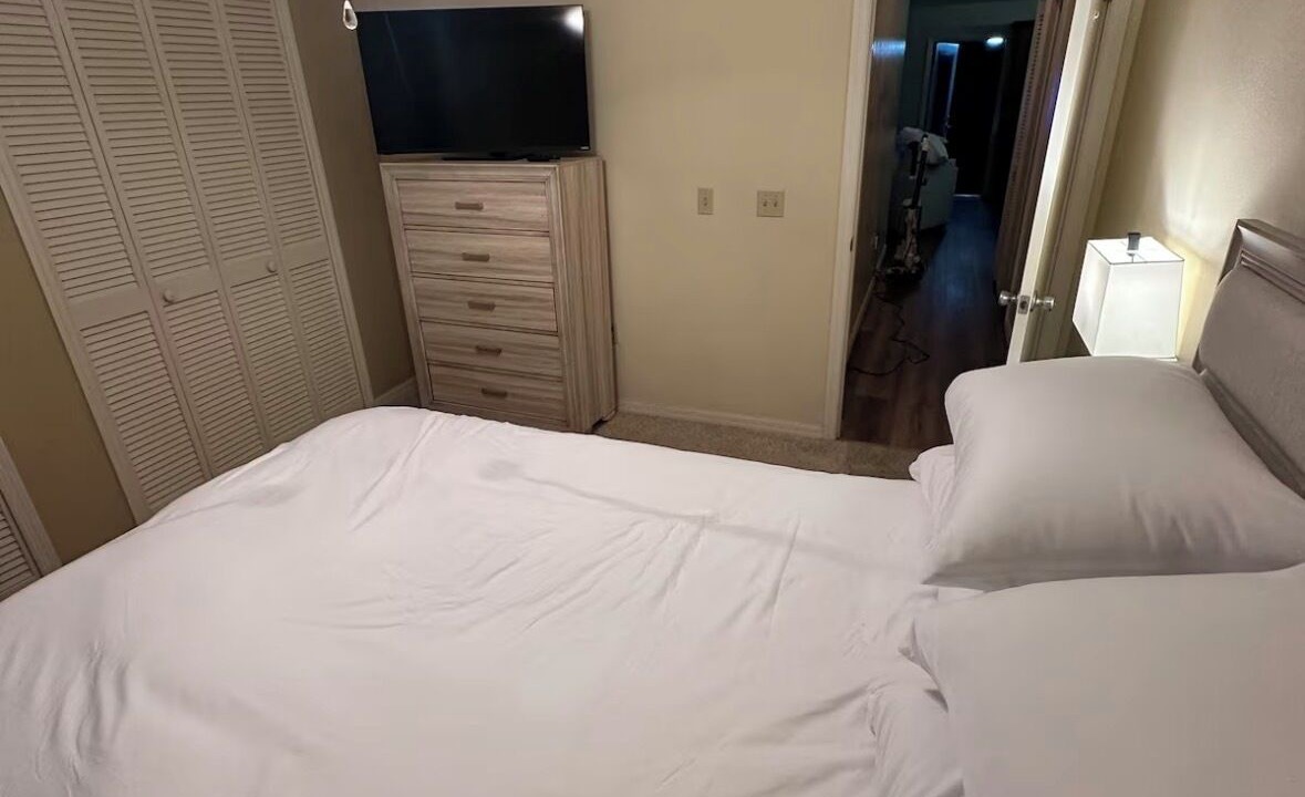Photo of Bedroom in Tavares