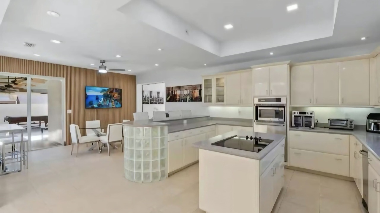 Photo of Kitchen in Ludlam