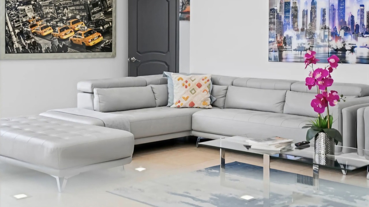 Photo of Livingroom in Ludlam