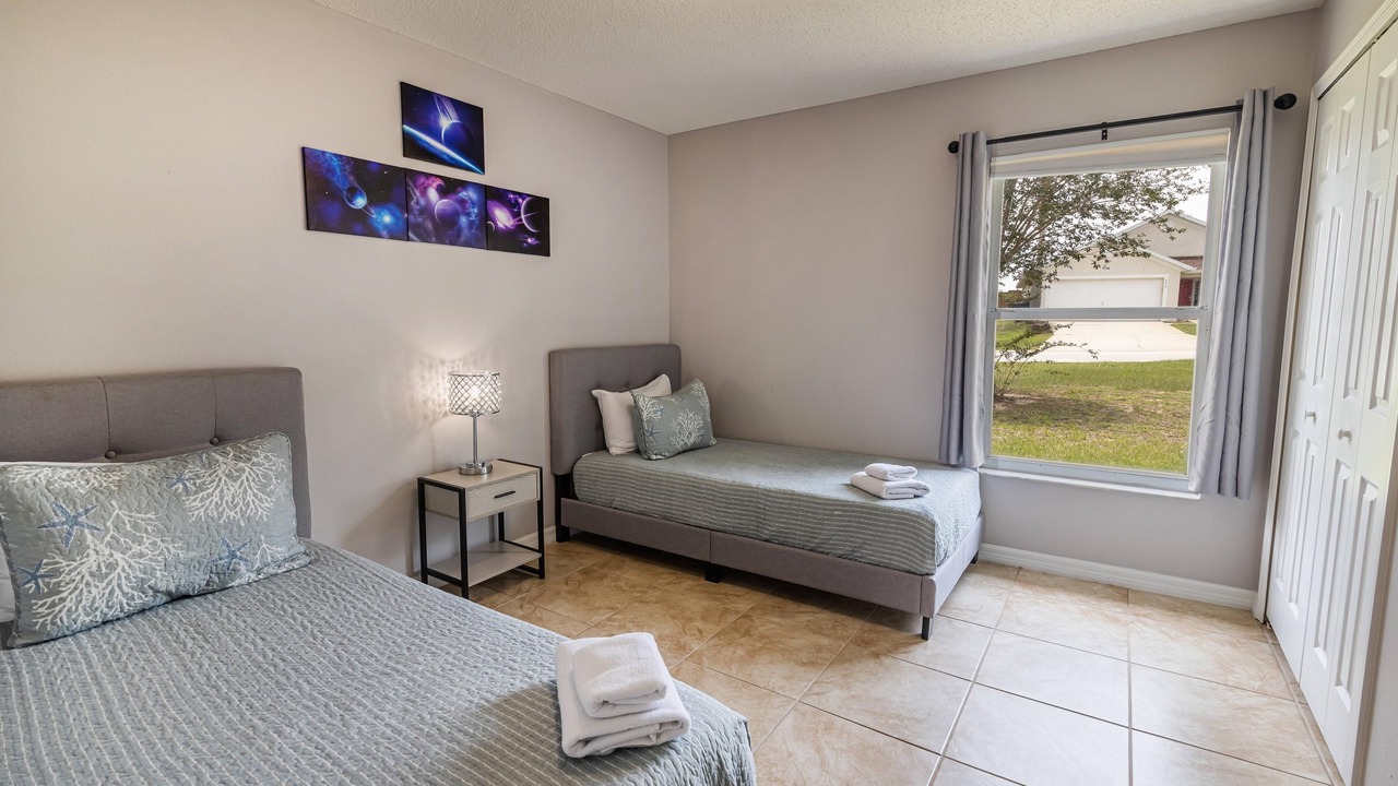 Photo of Bedroom in Florida Pines