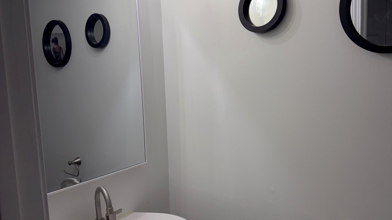 Photo of Bathroom in Huntcliff