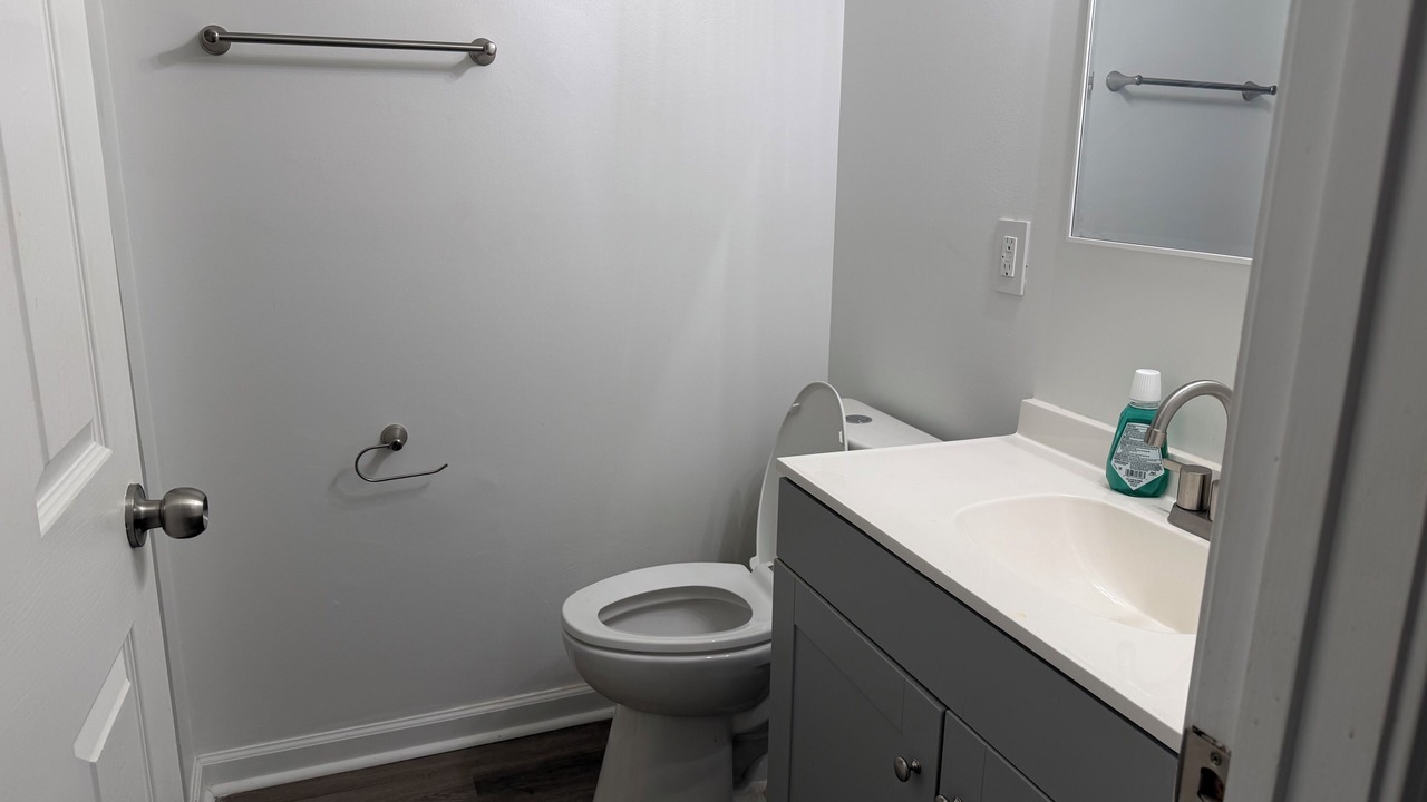 Photo of Bathroom in Huntcliff