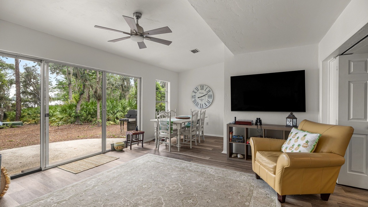 Photo of Livingroom in Hawthorne