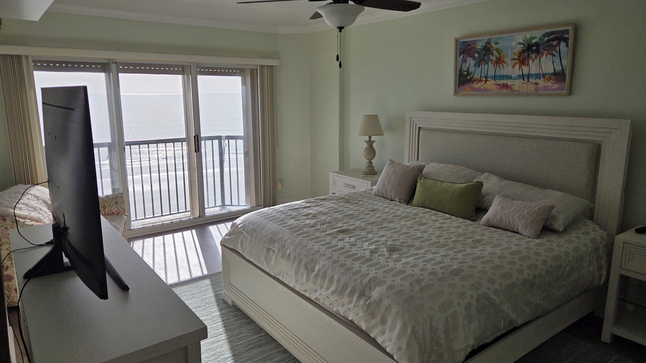 Photo of Bedroom in Ponce Inlet