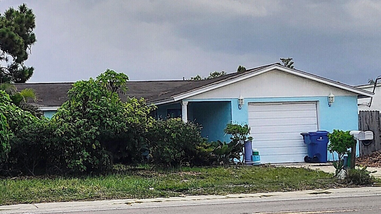 Photo of Outdoor in Aloha Gardens