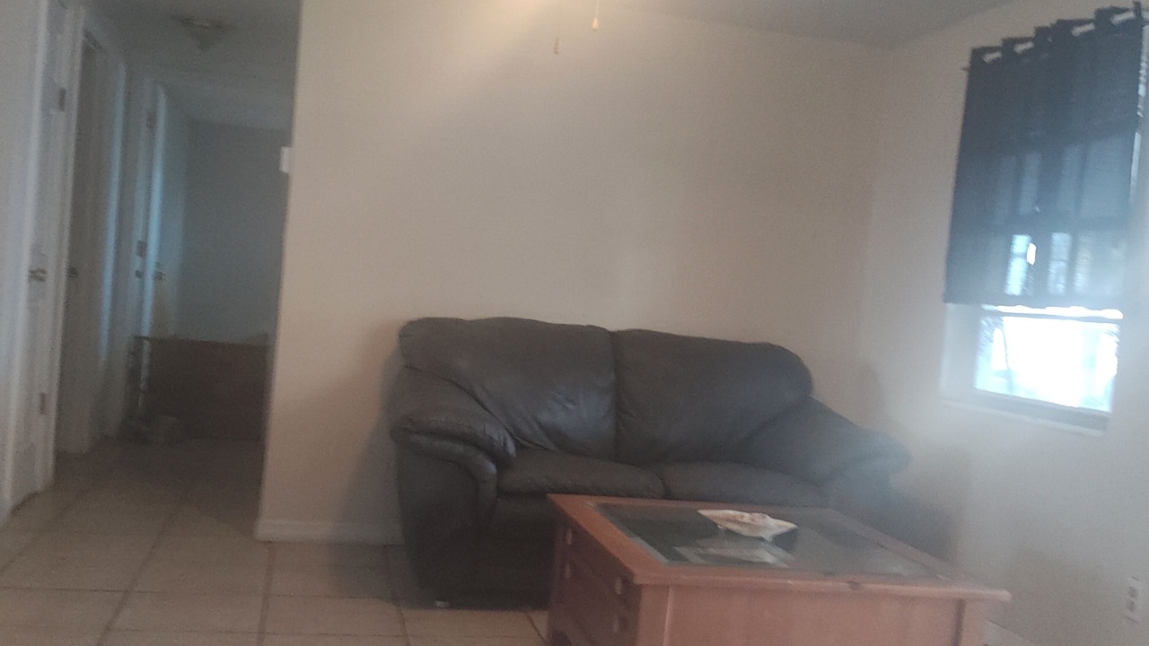 Photo of Livingroom in Aloha Gardens