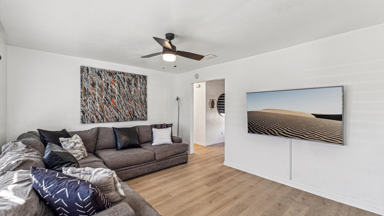 Photo of Livingroom in Disston Heights