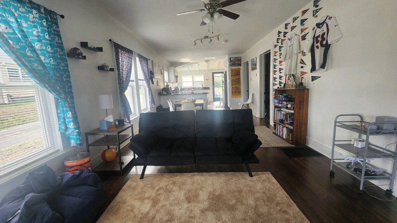 Photo of Livingroom in Toccoa