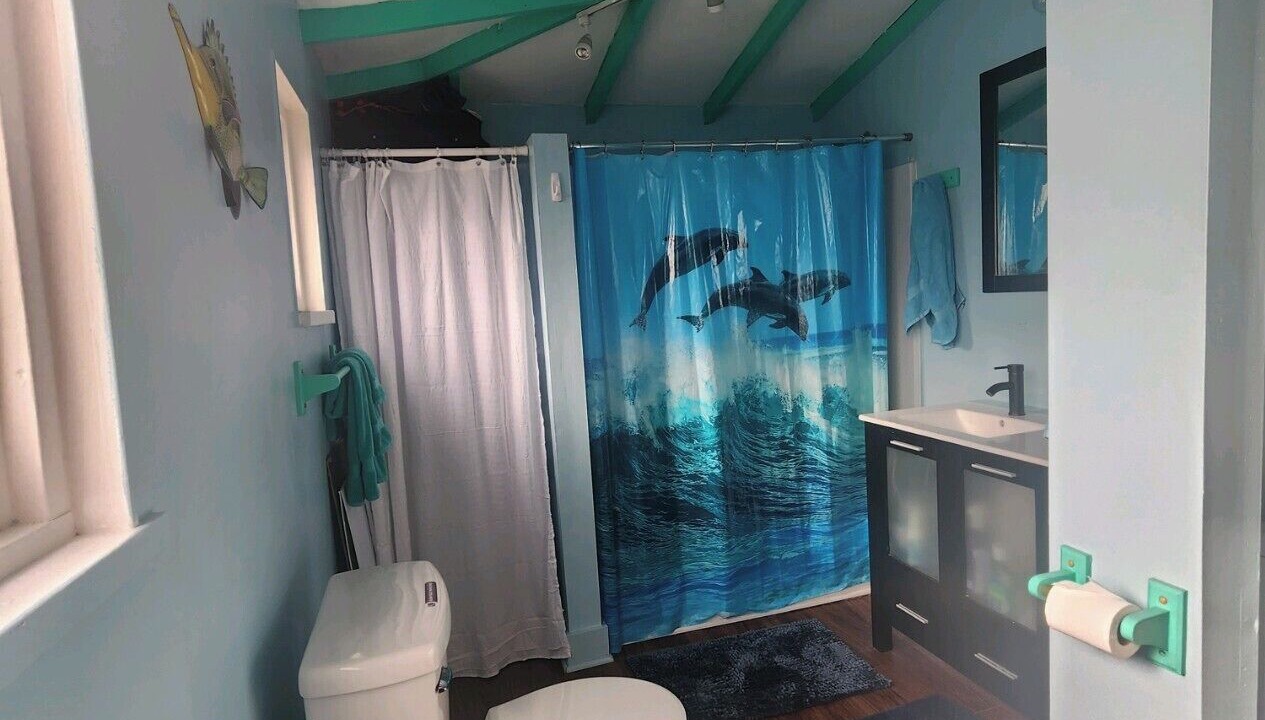 Photo of Bathroom in Toccoa